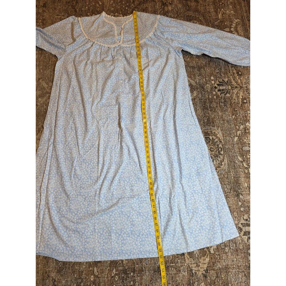 Lanz of Salzburg NWOT 2X Blue Floral Cotton Flannel Nightgown Heart Buttons - Picture 5 of 12